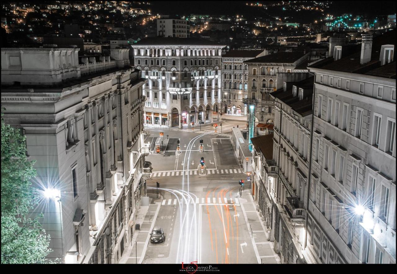 La Boutique Del Vento - Esclusivo In Pieno Centro Lägenhet Trieste Exteriör bild